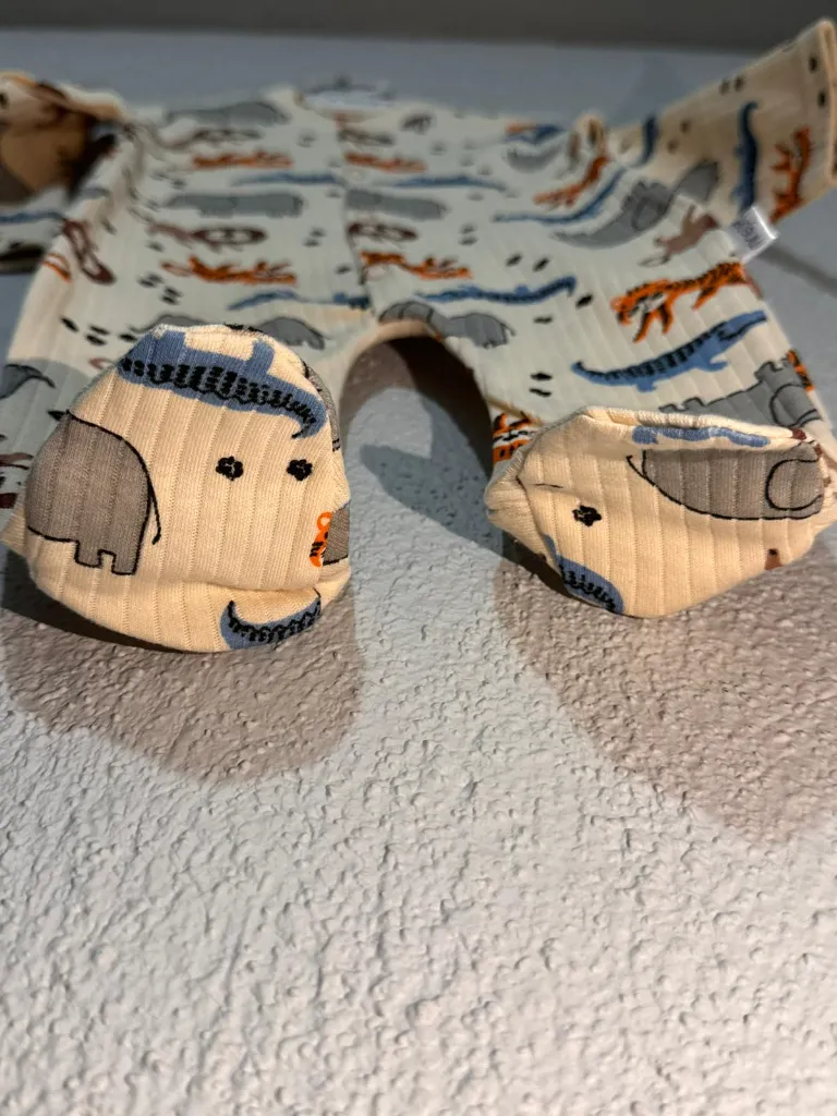 Safari Hayvan Desenli Erkek Bebek Patikli Tulum - %100 Pamuk